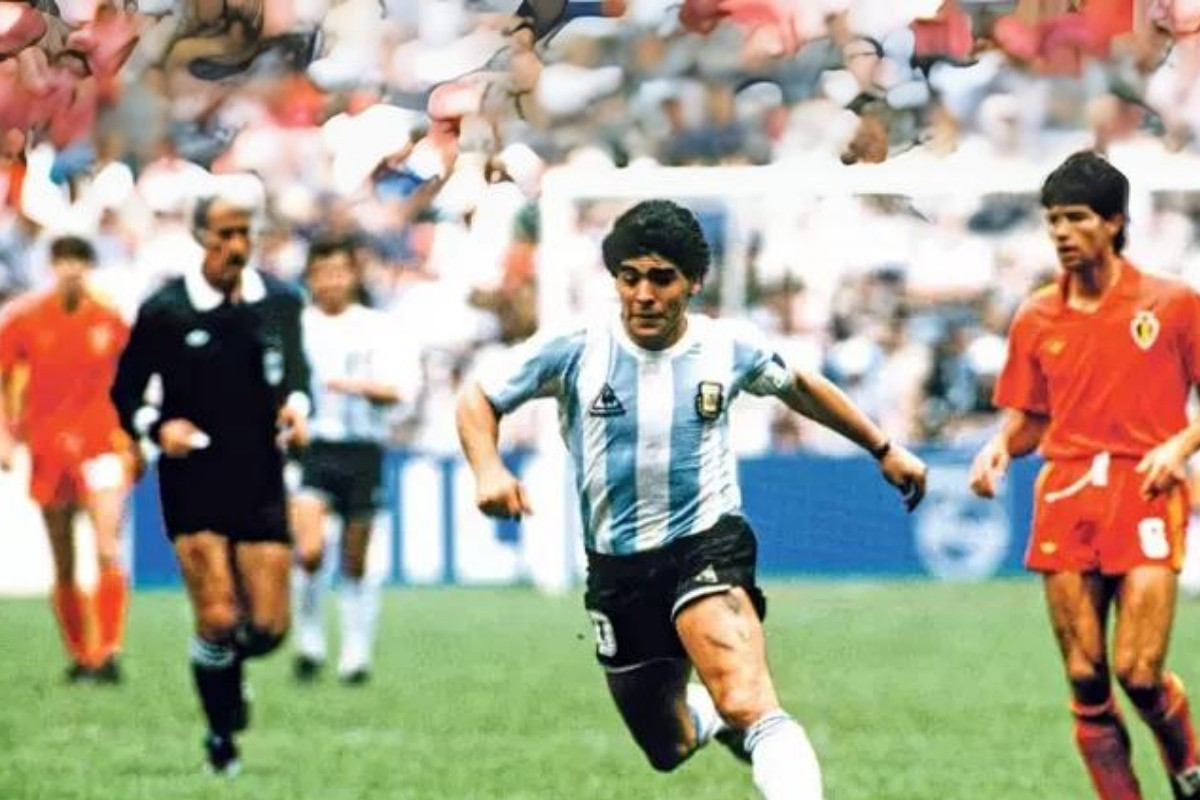 Diego Maradona’nın forması satışa çıkıyor
